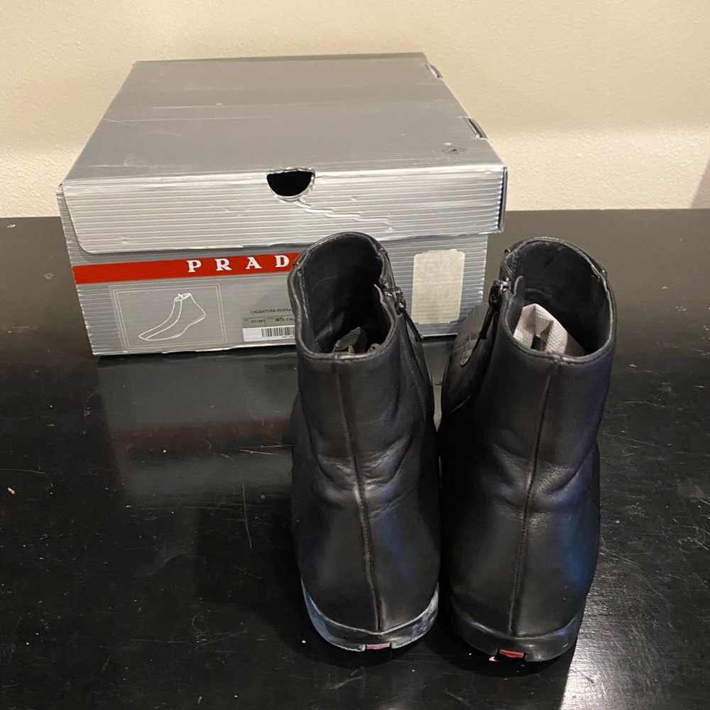 PRADA VINTAGE BOOTIES BLACK LEATHER SIZE-8 PREOWNED! - Picture 5 of 8